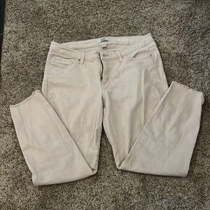 Women’s light pink jeans